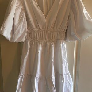 Chic White Dress with Puff Sleeves
